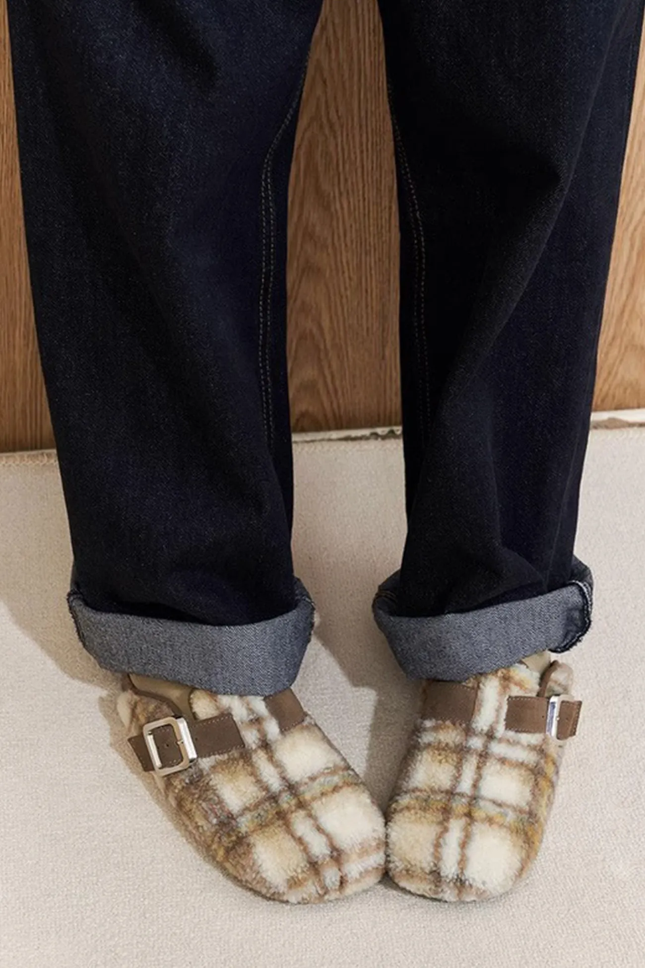 Amozae-Plaid Plush Slip-on Slippers