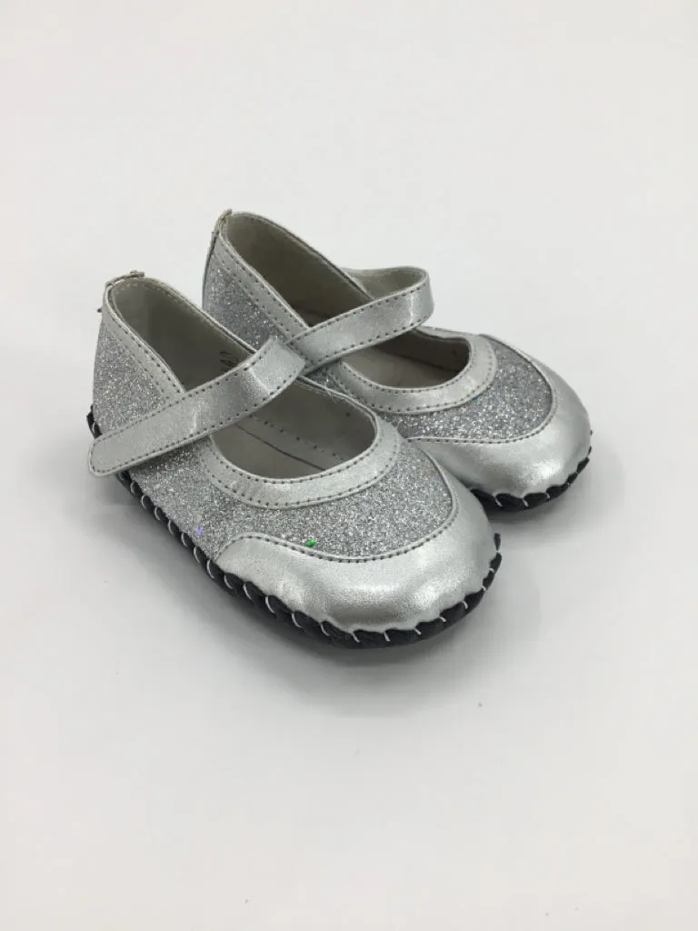 Pediped Child Size 5 Toddler Silver Baby/Walker Shoes