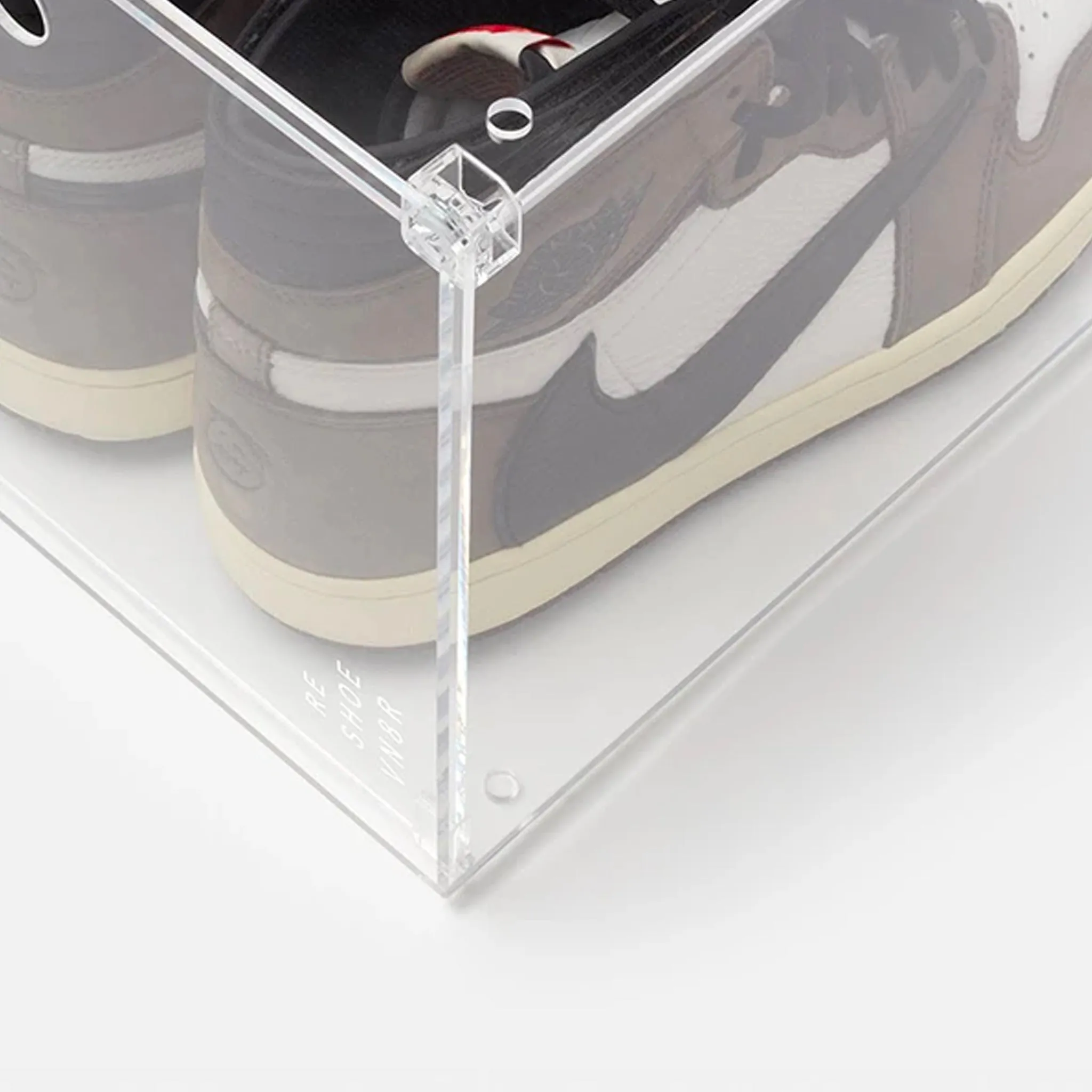 Reshoevn8r Grand Shoe Display Case