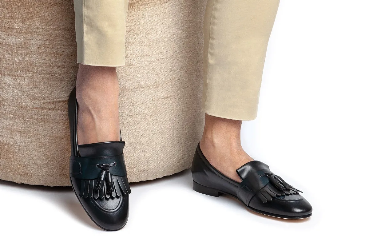 ROMEO TOLEDO NAVY LOAFERS