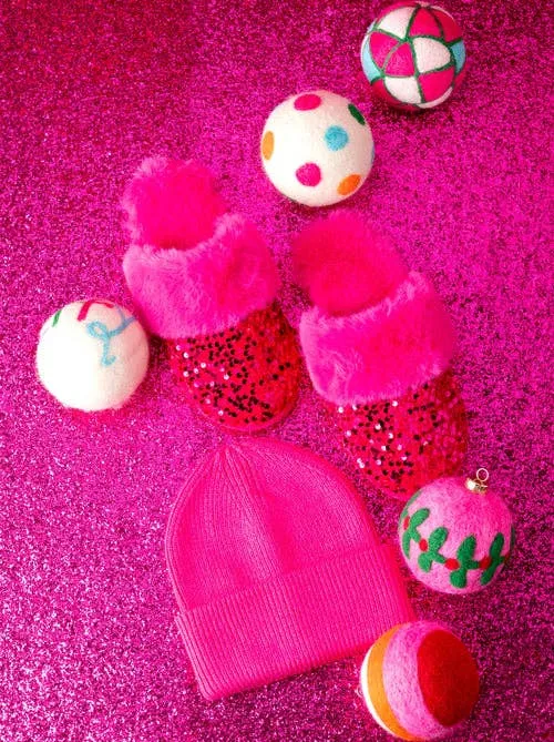 S/M Magenta Sequin Plush Slippers