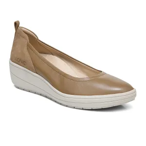 Vionic Jacey Slip On Wedge (Women) - Toffee