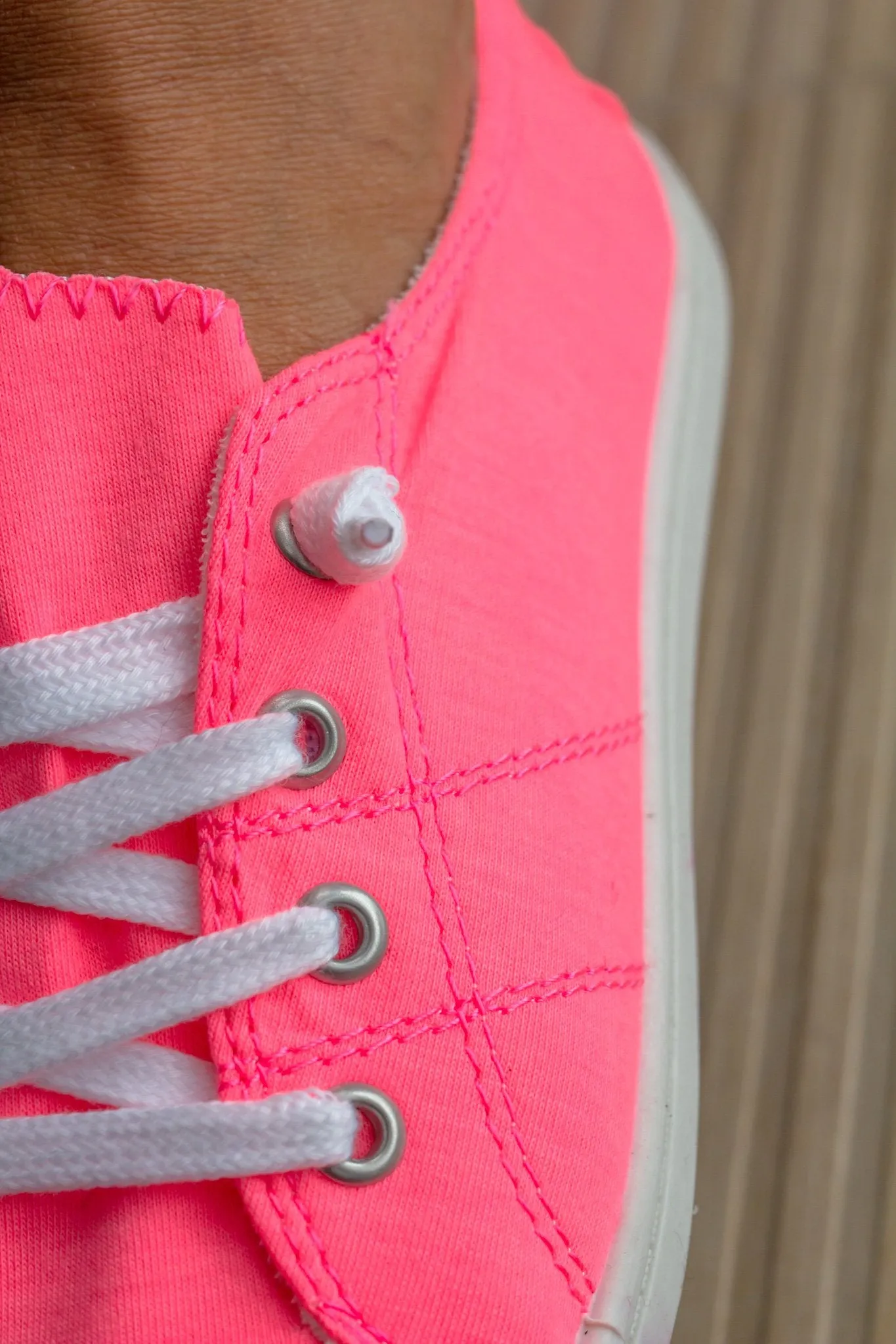 Zig Neon Pink Sneakers